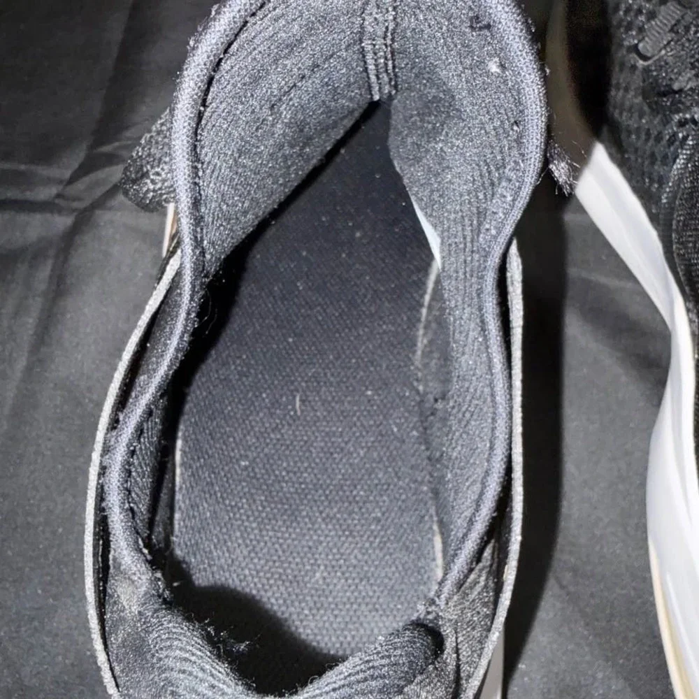 Nike Air Max Bella Black Gold Women's Training Shoes Size 11.5 Sneaker